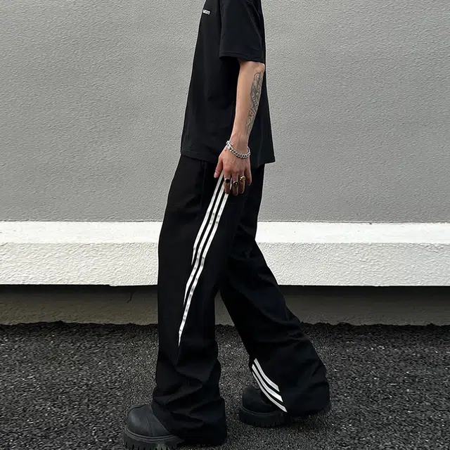 F.K.V.A