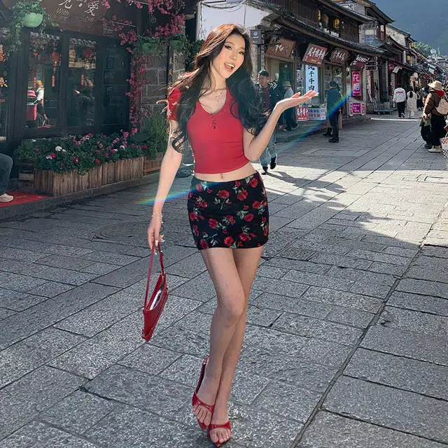 依钗 韩系设计感短袖上衣与碎花半身裙组合裙装套装 女款