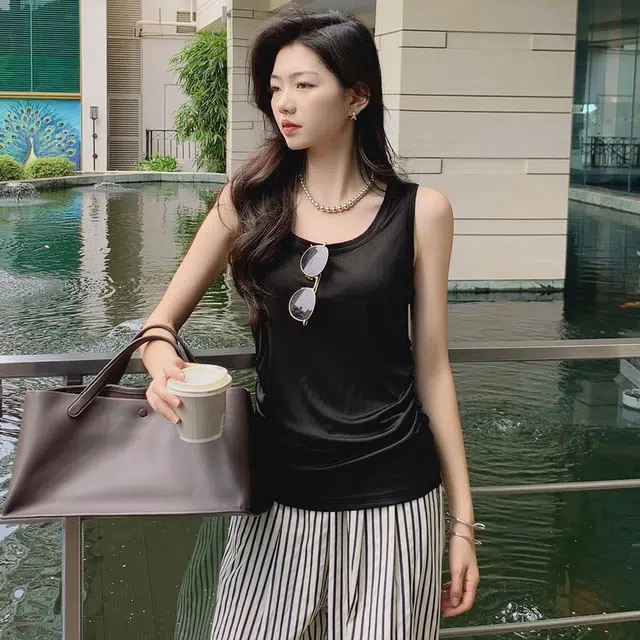 美洋 纯色立体抽褶收腰休闲背心 女款