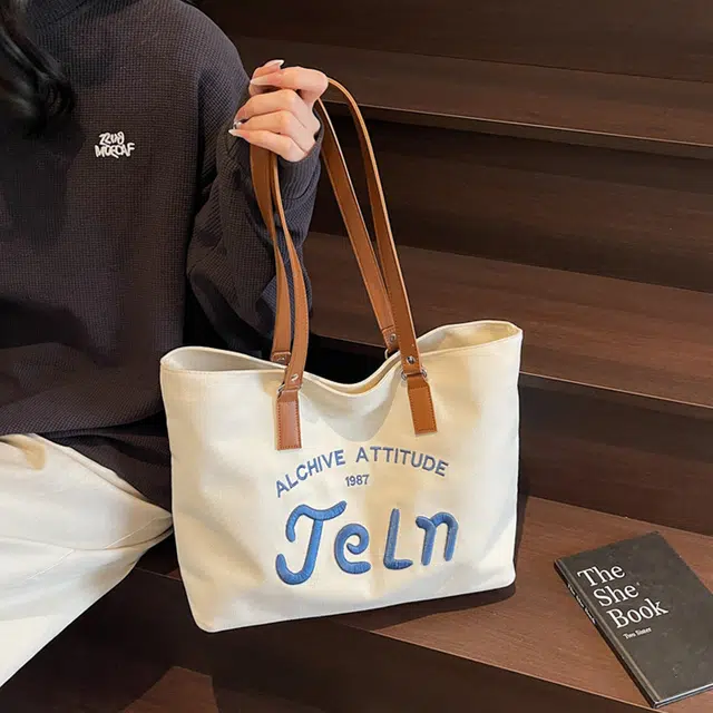 JANE KLAIN Tote