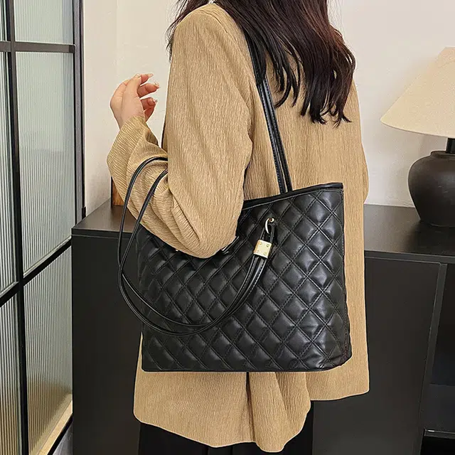 JANE KLAIN Toteg