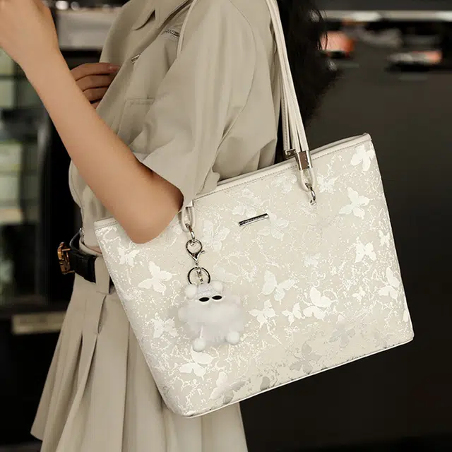 JANE KLAIN Tote