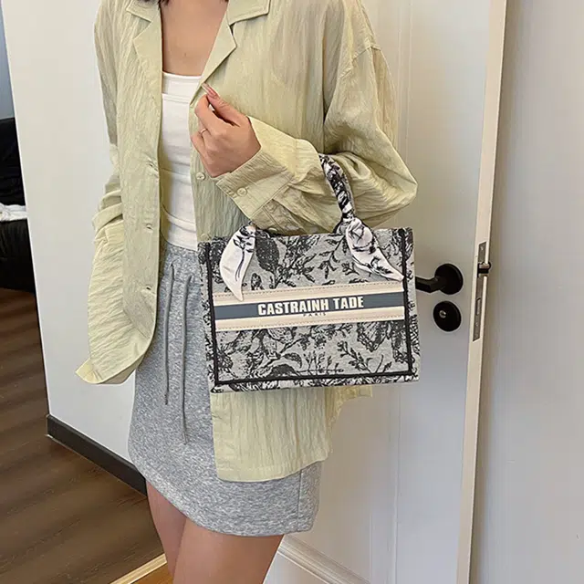 Jane Klain Tote Bag Blue