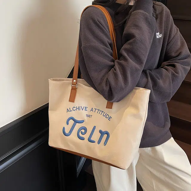 JANE KLAIN Tote