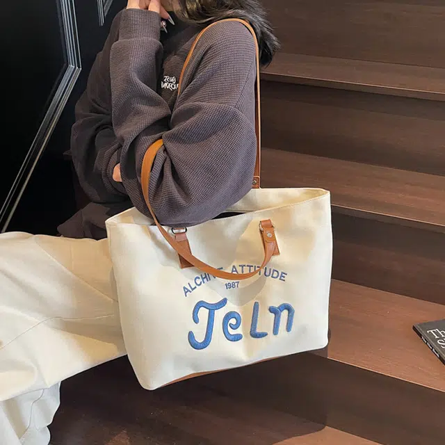 JANE KLAIN Tote
