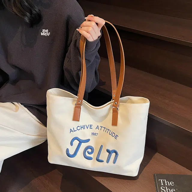 JANE KLAIN Tote