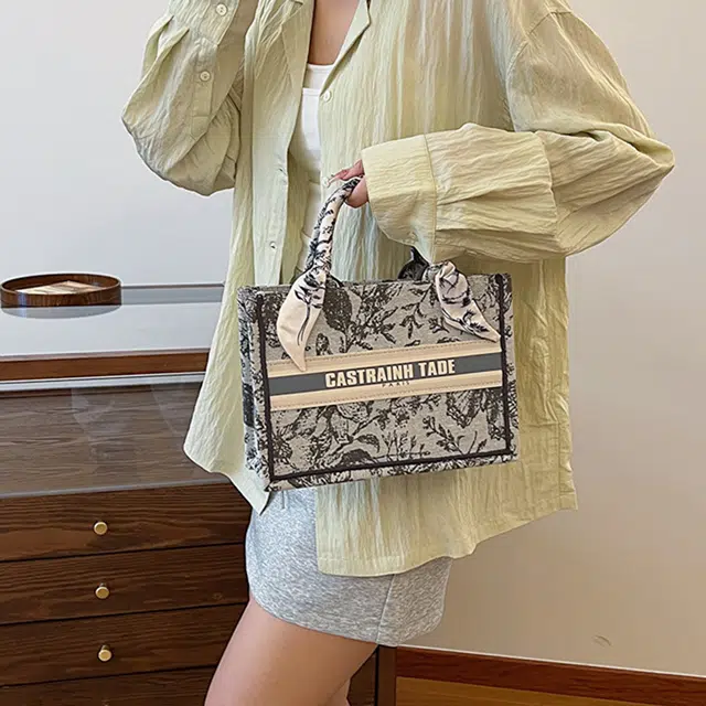 Jane Klain Tote Bag Blue