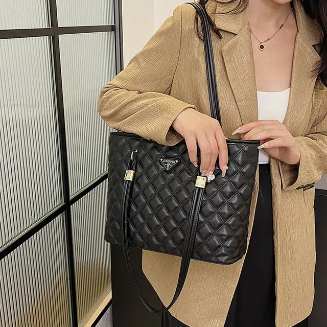 JANE KLAIN Toteg