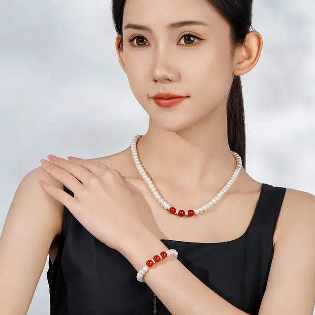 S925