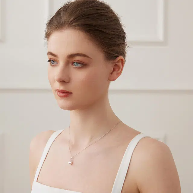 Akoya18K