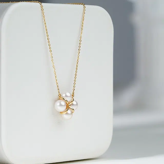 akoya 18K