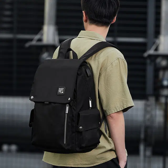 木村耀司  大容量休闲多功能旅游轻便防泼水拉链开合 尼龙 电脑包通勤背包双肩包 常规 男款 黑色/迷彩黑