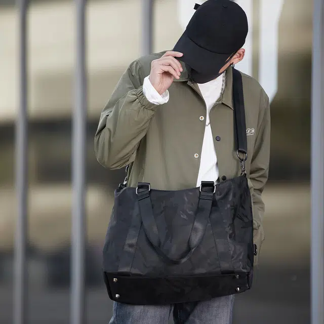 木村耀司 纯色大容量轻便多功能 牛津纺 收纳袋健身包游泳包干湿分离袋行李包旅行包 大号 男款 黑色/迷彩黑