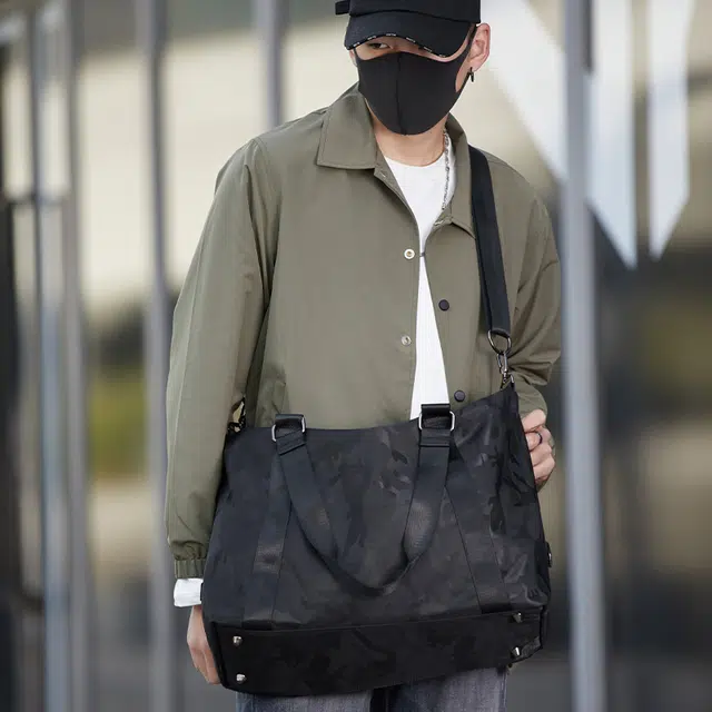 木村耀司 纯色大容量轻便多功能 牛津纺 收纳袋健身包游泳包干湿分离袋行李包旅行包 大号 男款 黑色/迷彩黑