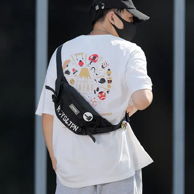木村耀司 休闲潮流百搭时尚 胸包小包斜挎包单肩包小方包小挎包饺子包 牛津纺 男女同款 黑色白标