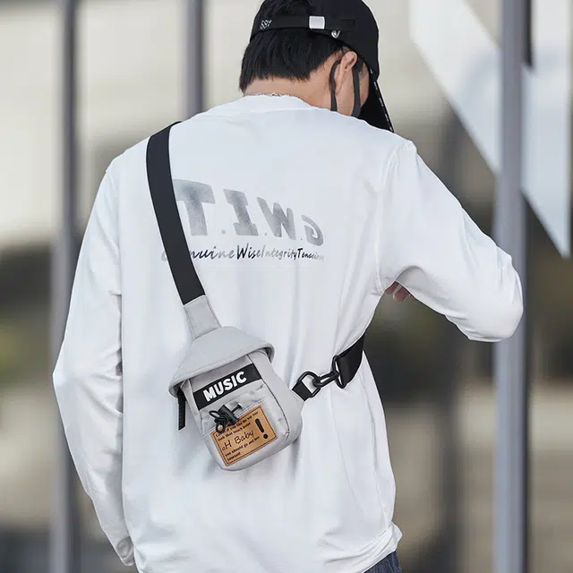 木村耀司  潮牌男休闲百搭随身旅行轻便时尚潮流女 牛津纺 胸包斜挎包单肩包 常规 男女同款情侣款 黑色/红色/灰色