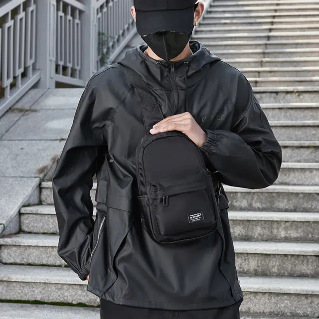 木村耀司 潮牌男休闲百搭大容量随身旅行轻便时尚潮流女 牛津纺 胸包斜挎包单肩包 常规 男女同款情侣款 黑色/迷彩黑