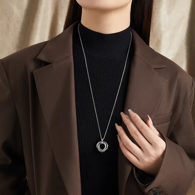 Lady go chic
