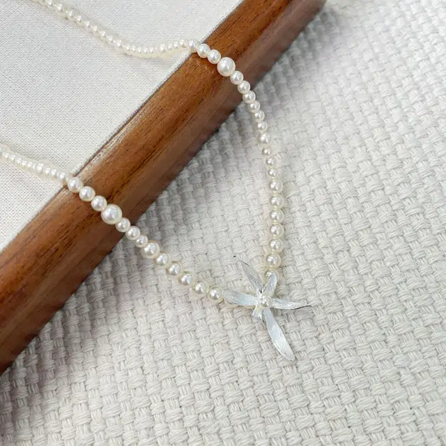 Lady go S925ins chocker