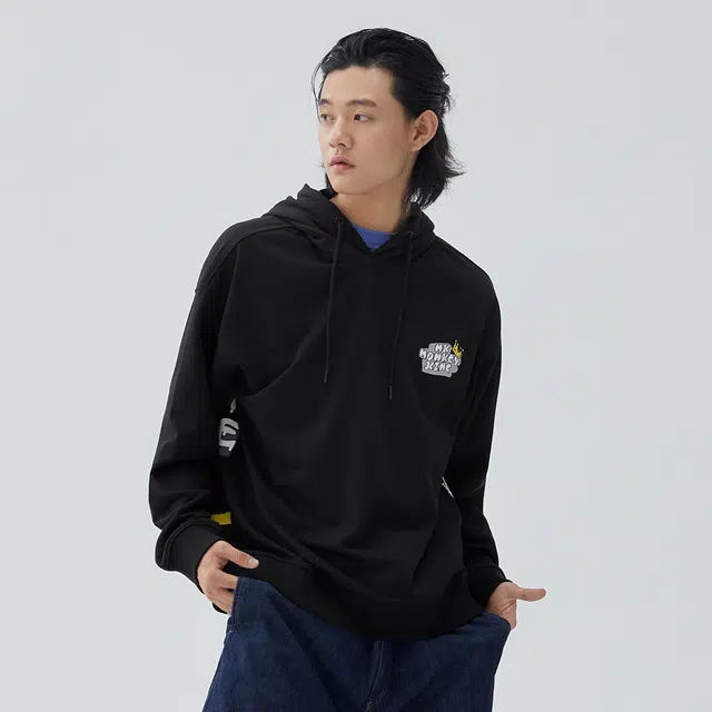 森马 卡通印花日常休闲简约时尚国潮连帽针织衫宽松卫衣 男款 黑色