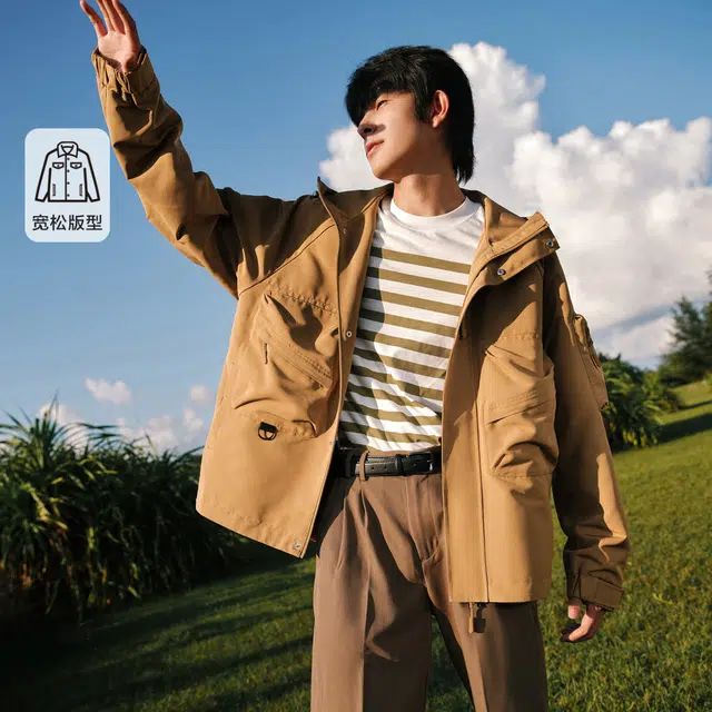 森马 纯色拉链多口袋连帽休闲夹克 男款