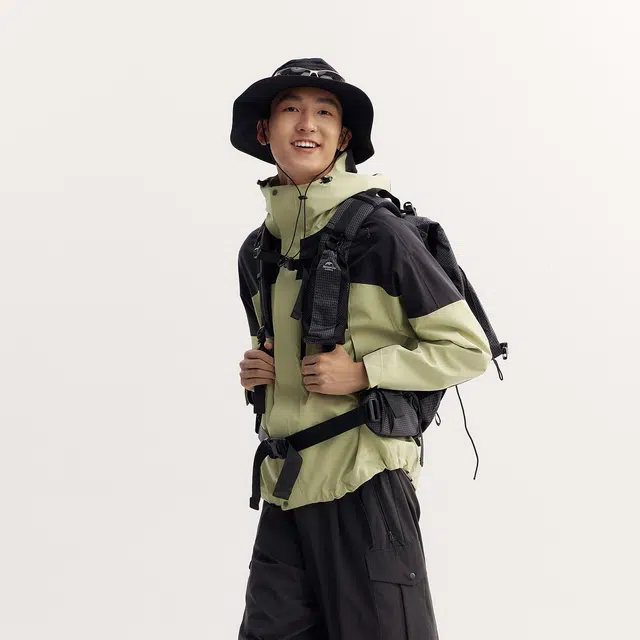 森马 撞色拼接防风防雨夹克外套 男女同款