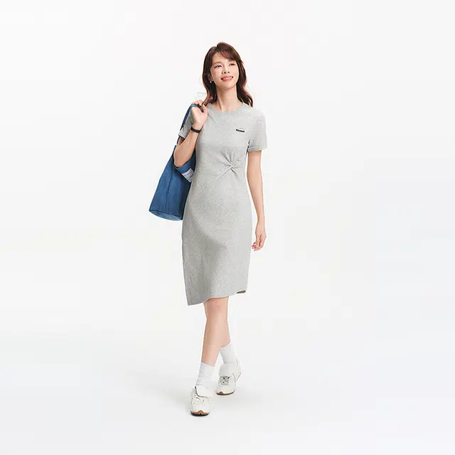 森马 圆领中腰学院风短袖连衣裙 女款