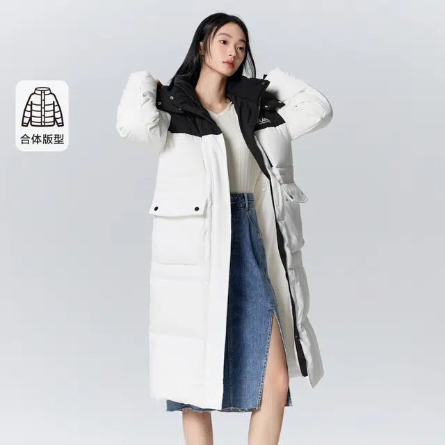森马 潮流户外字母三防厚蓄热连帽羽绒服 女款