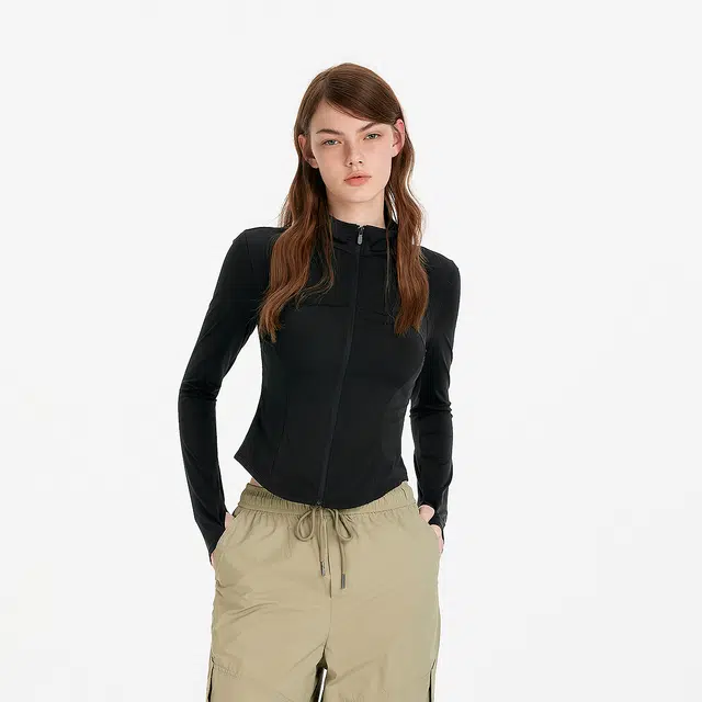森马 短款修身简约舒适防晒服 女款