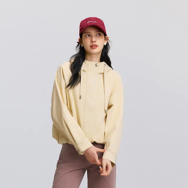 森马 连帽宽松简约复古夹克外套 女款 白色调