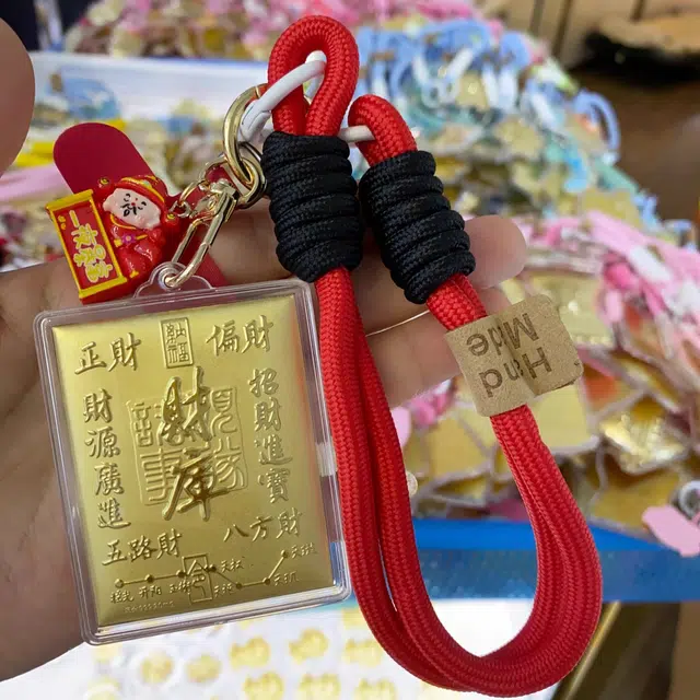 【吉言吸金】 老作坊 新中式国潮招财纳福八方来财财库 财源广进挂饰 个性创意复古国风背包链手机链 金 挂件 男女同款情侣款