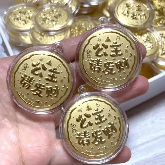 老作坊 公主请发财金饼挂件 精致轻奢可爱少女心手机链 个性百搭挂饰背包多功能 钥匙扣 女款