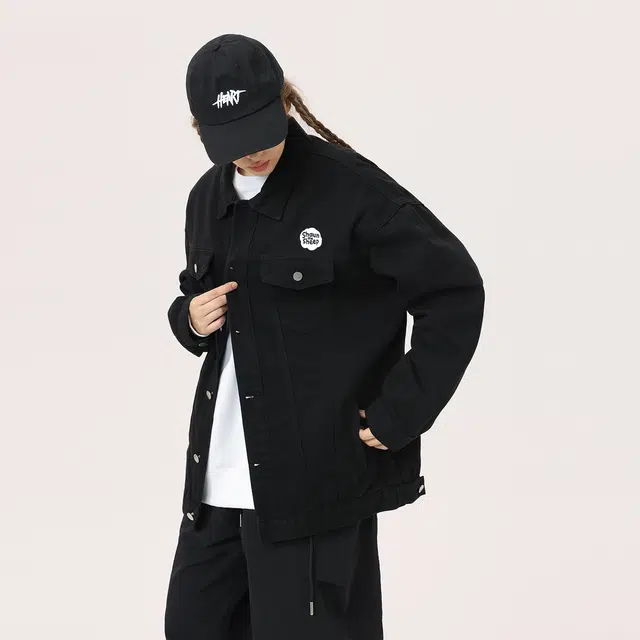 SHAUN THE SHEEP Logo