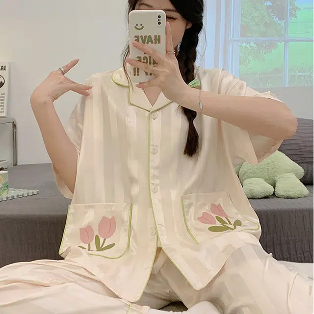 眠趣 冰丝凉感裸感简约可外穿短袖亲肤舒适透气可外穿短袖短裤长裤 三件套学生宿舍居家睡衣套装 女款 郁金香黄色