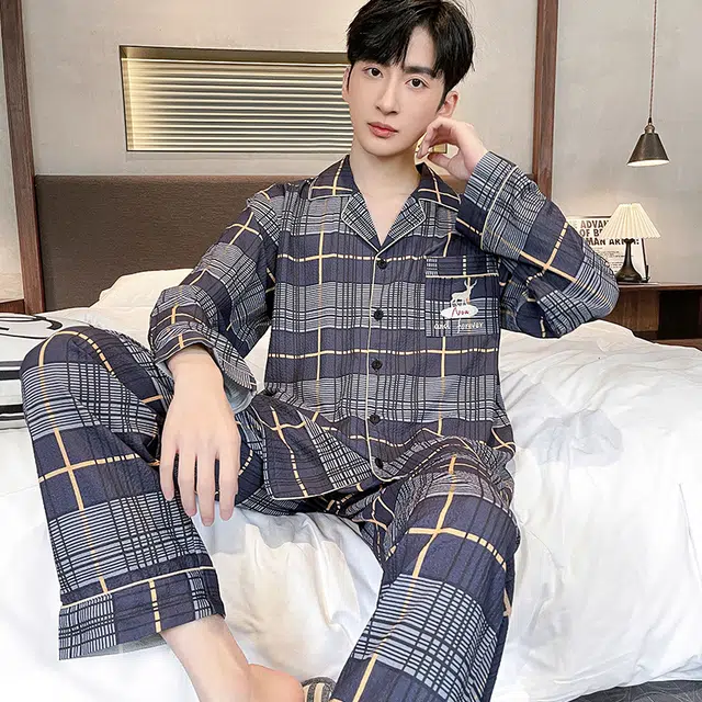 眠趣 休闲简约高时尚高级宽松大码 舒适柔软亲肤透气格子条纹 长袖长裤开衫翻领 家居服 学生宿舍居家 可外穿 睡衣套装 男款 深蓝色