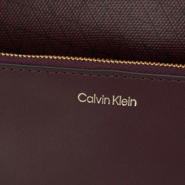 CALVIN KLEIN