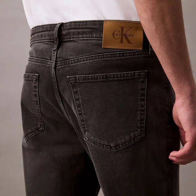 CALVIN KLEIN