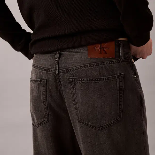 CALVIN KLEIN