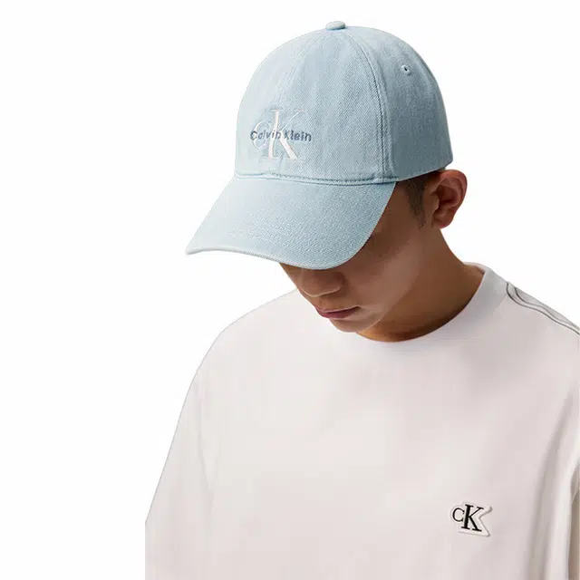 CALVIN KLEIN