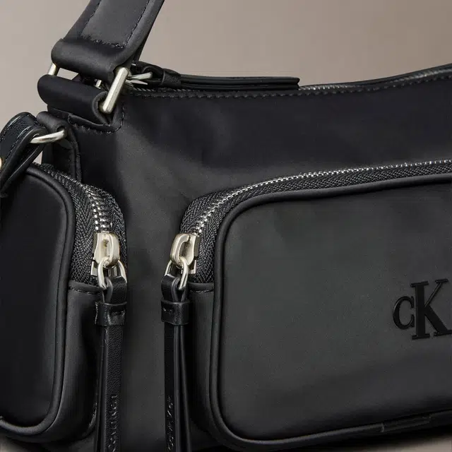 CALVIN KLEIN