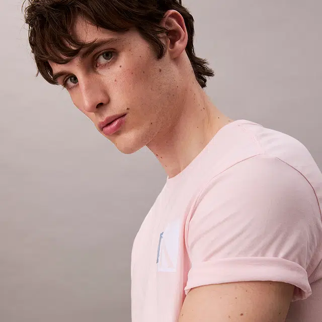 CALVIN KLEIN SS25 T