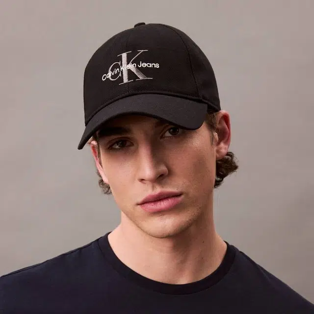 CALVIN KLEIN Jeans