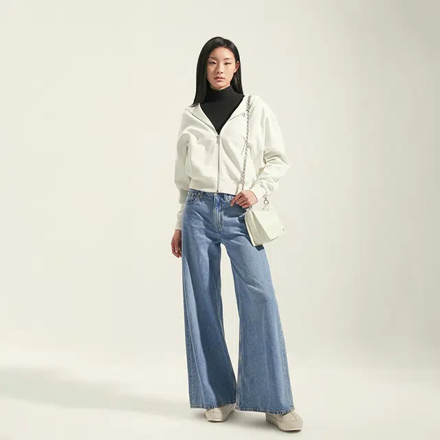 CALVIN KLEIN