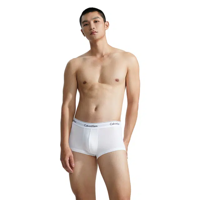 CKCalvin Klein 5