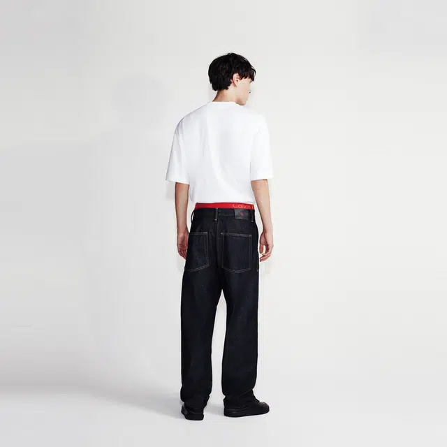 CALVIN KLEIN