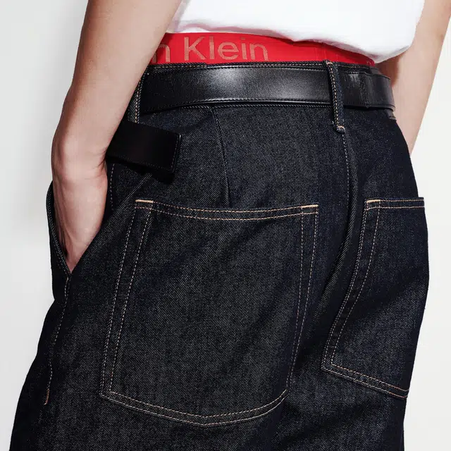 CALVIN KLEIN