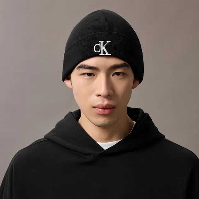CALVIN KLEIN