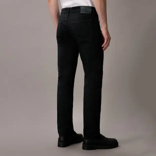 CALVIN KLEIN