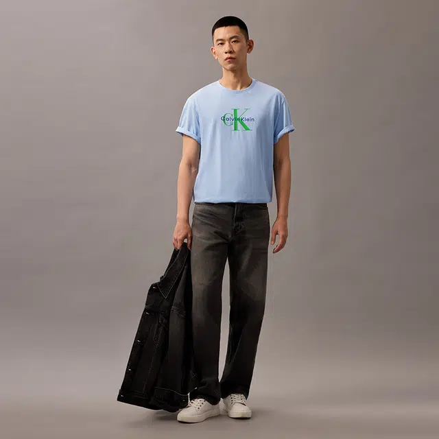 CALVIN KLEIN T