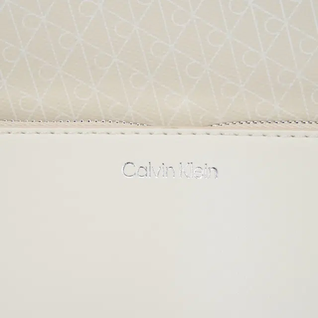 CALVIN KLEIN